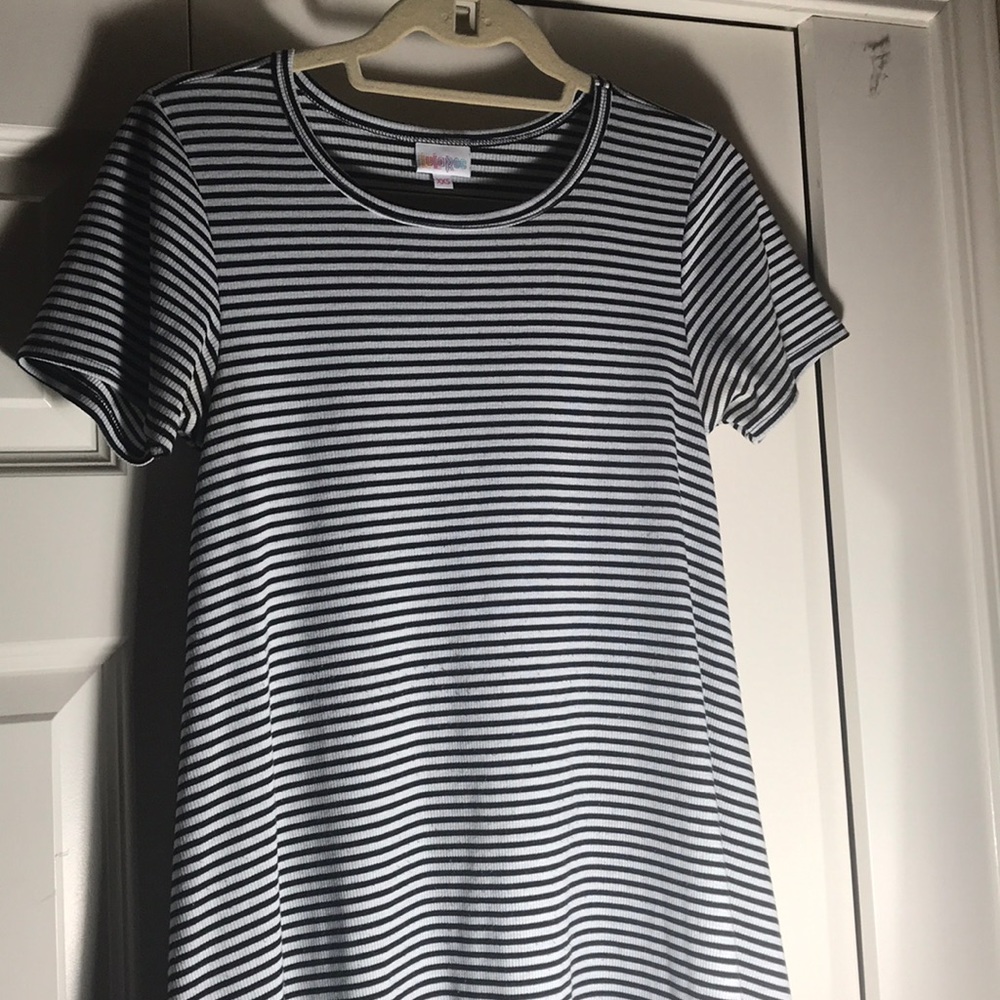Lularoe Black and White Carly XXS